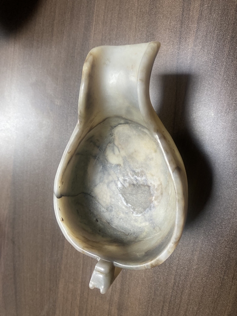 古玩玉器和田玉雕“執杯”真品鑒賞圖