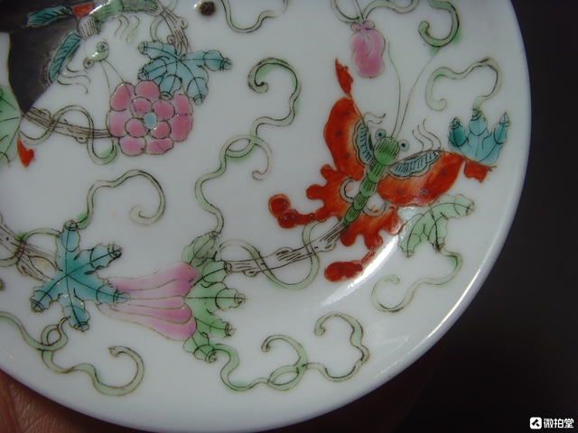 古玩陶瓷民國 粉彩蝶戀花小碟真品鑒賞圖