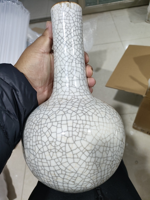 古玩陶瓷哥釉天球瓶真品鑒賞圖