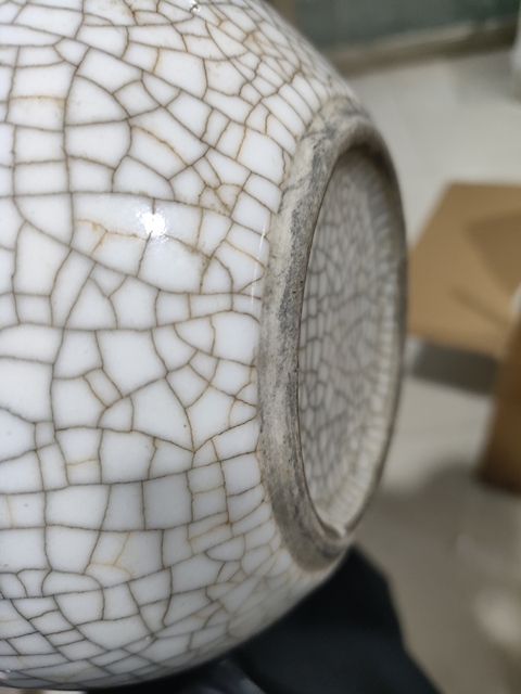 古玩陶瓷哥釉天球瓶真品鑒賞圖