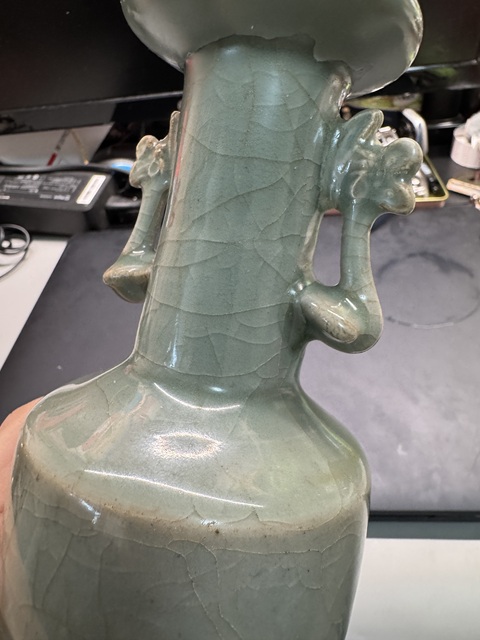 古玩陶瓷龍泉瓶真品鑒賞圖