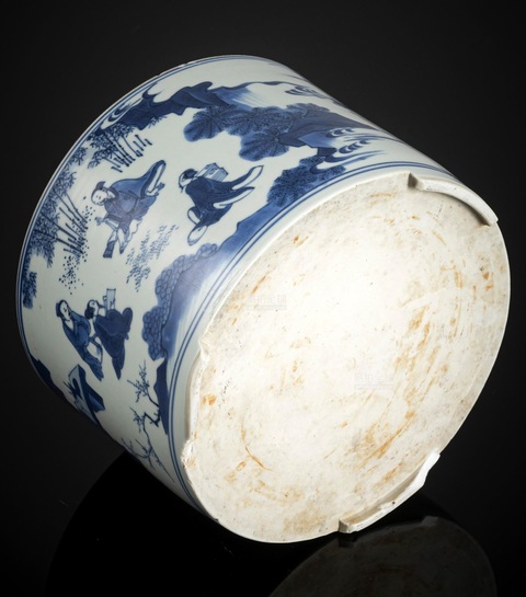 古玩陶瓷人物紋青花三足筆筒真品鑒賞圖