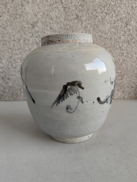 古玩陶瓷花卉紋青花罐真品鑒賞圖