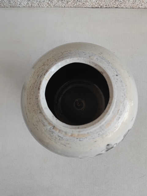 古玩陶瓷花卉紋青花罐真品鑒賞圖