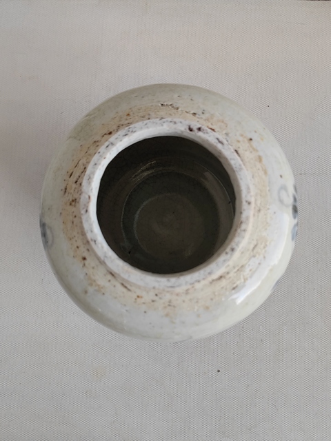 古玩陶瓷花卉紋青花罐真品鑒賞圖