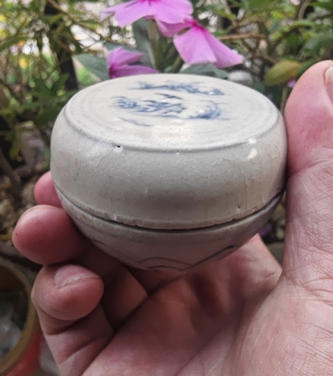 古玩陶瓷晚明青花印泥盒真品鑒賞圖