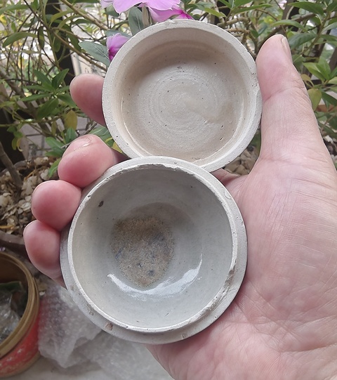 古玩陶瓷晚明青花印泥盒真品鑒賞圖