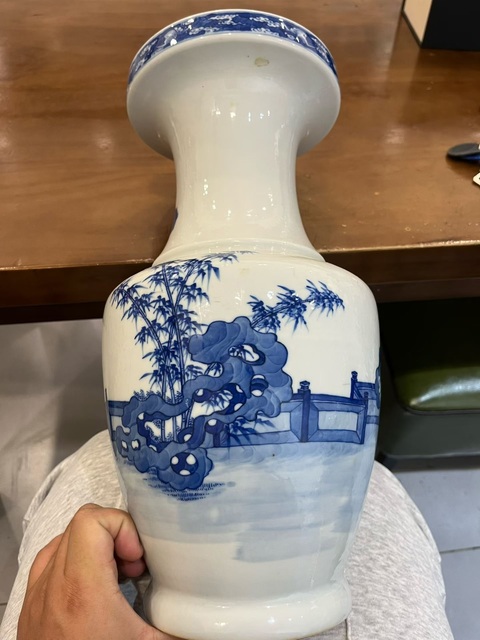 古玩陶瓷青花人物故事瓶真品鑒賞圖