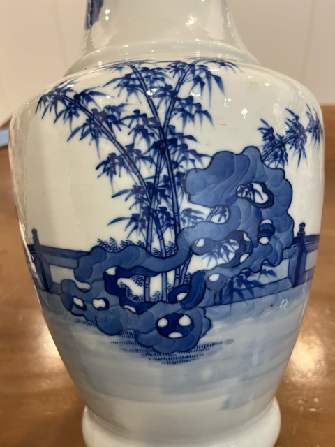 古玩陶瓷青花人物故事瓶真品鑒賞圖