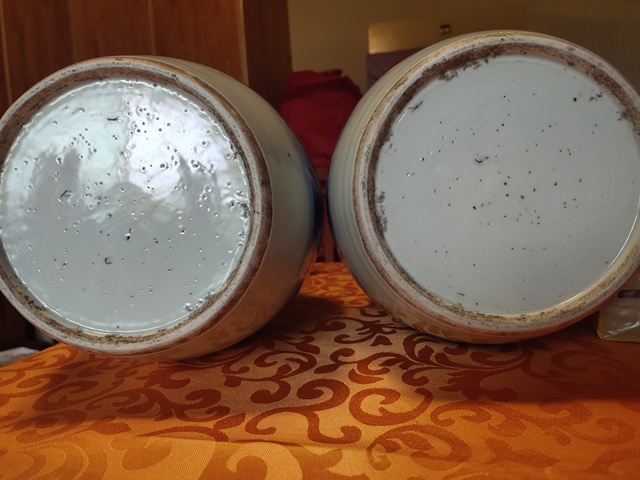 古玩陶瓷山水紋青花撇口瓶拍賣，當前價格9000元