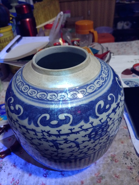 古玩陶瓷青花纏枝蓮紋罐拍賣，當前價格700元