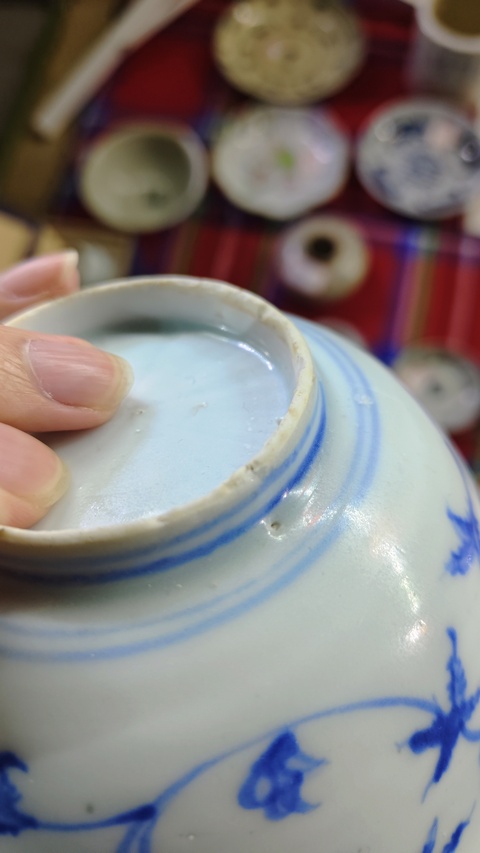 古玩陶瓷花卉紋青花碗真品鑒賞圖