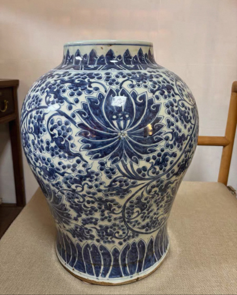 古玩陶瓷清康熙 青花纏枝蓮將軍罐真品鑒賞圖