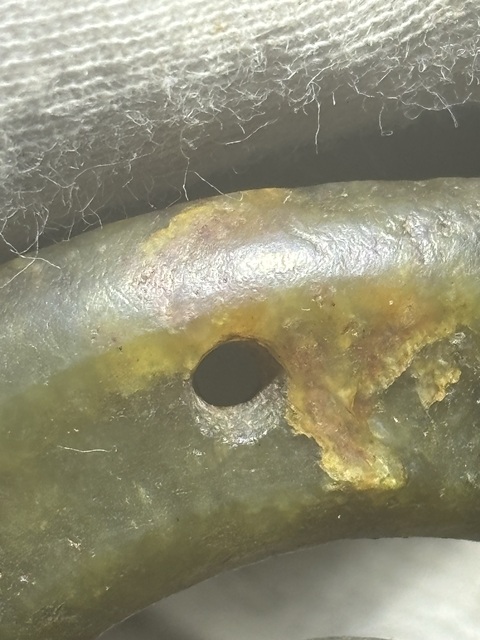 古玩玉器仿“紅山文化”勾云形佩真品鑒賞圖