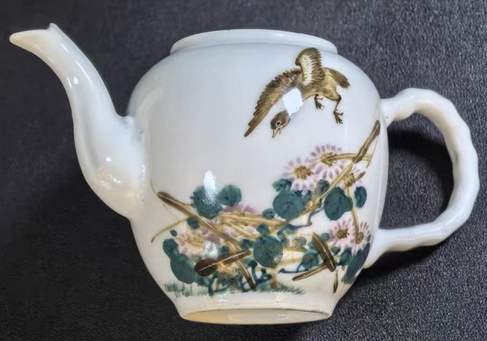 古玩陶瓷花鳥紋執壺真品鑒賞圖