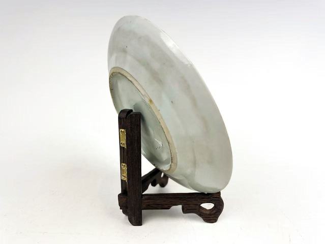 古玩陶瓷清晚期·廣彩西廂記人物盤真品鑒賞圖