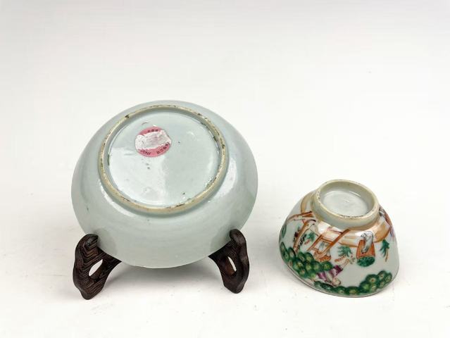 古玩陶瓷清乾隆·粉彩人物杯碟真品鑒賞圖