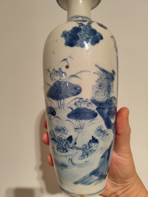 古玩陶瓷青花瓶真品鑒賞圖