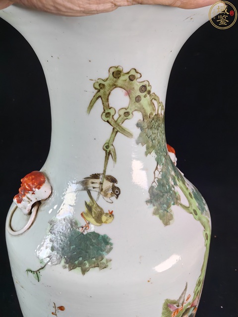 古玩陶瓷五倫圖雙鋪首撇口瓶真品鑒賞圖