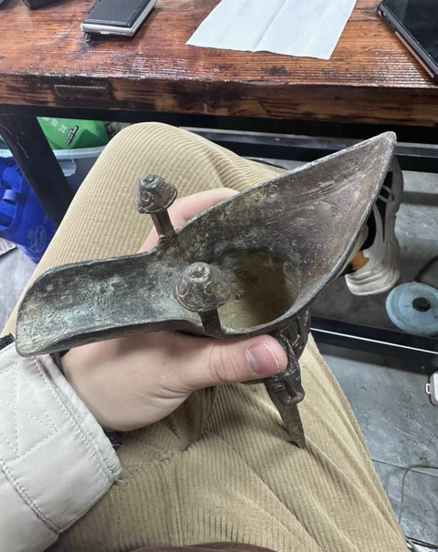 古玩銅器爵杯真品鑒賞圖