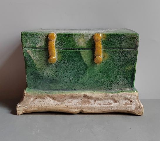 古玩陶瓷精美的明代三彩寶箱拍賣，當前價格190元