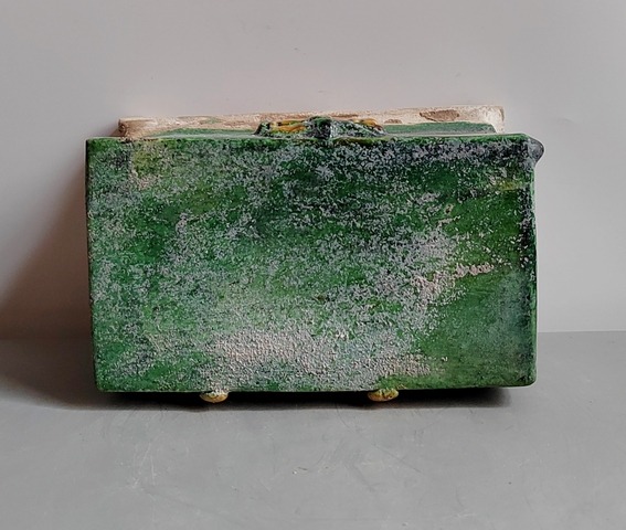 古玩陶瓷精美的明代三彩寶箱拍賣，當前價格190元