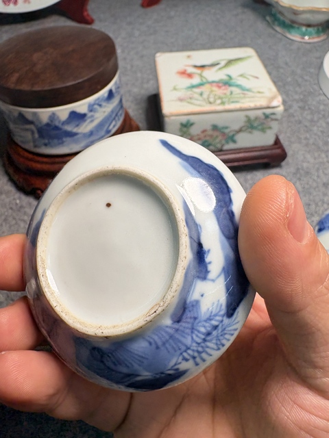 古玩陶瓷晚清青花印泥盒真品鑒賞圖