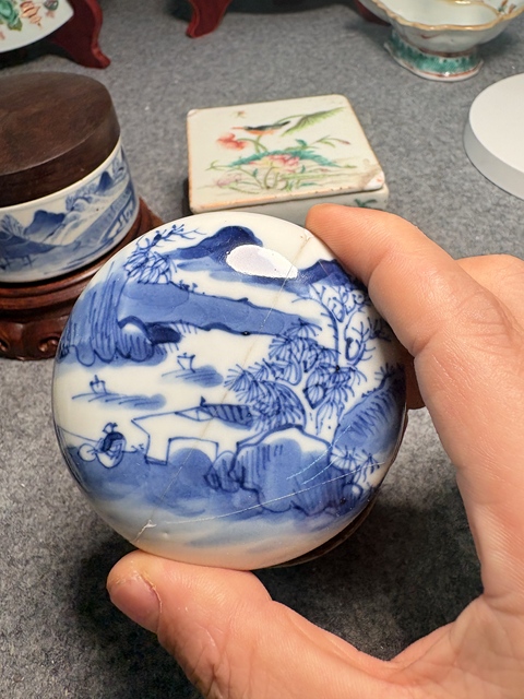 古玩陶瓷晚清青花印泥盒真品鑒賞圖