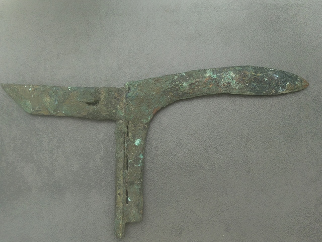 古玩銅器戰國青銅戈真品鑒賞圖