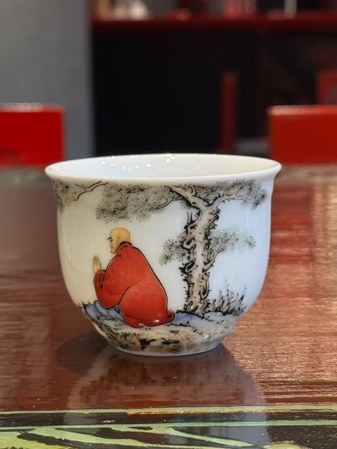 古玩陶瓷人物紋杯真品鑒賞圖