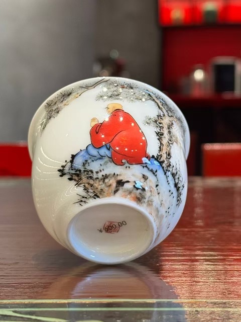 古玩陶瓷人物紋杯真品鑒賞圖