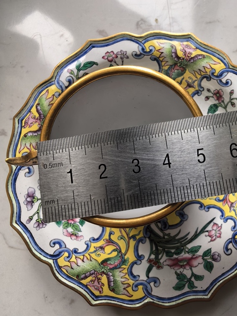 古玩陶瓷銅胎畫琺瑯彩花卉紋盞托真品鑒賞圖