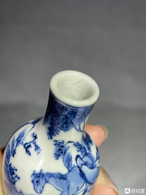 古玩陶瓷青花駿馬紋小賞瓶真品鑒賞圖