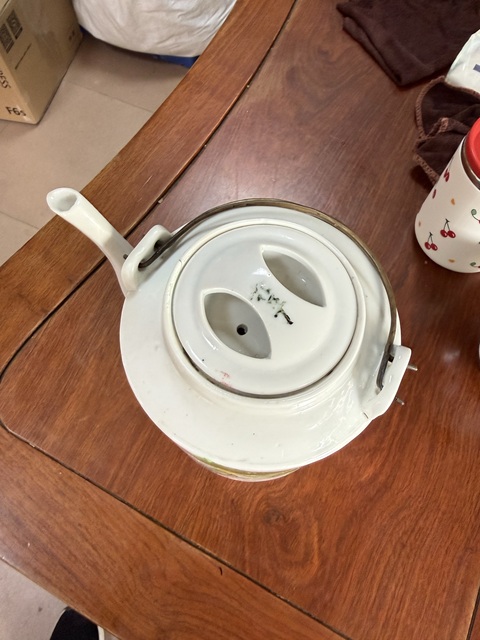 古玩陶瓷柳樹黃鶯粉彩提梁壺真品鑒賞圖