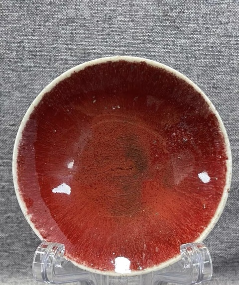 古玩陶瓷紅釉碗真品鑒賞圖