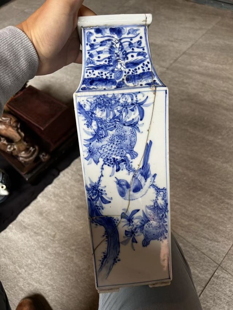 古玩陶瓷青花花鳥詩(shī)文四方瓶（日本）真品鑒賞圖