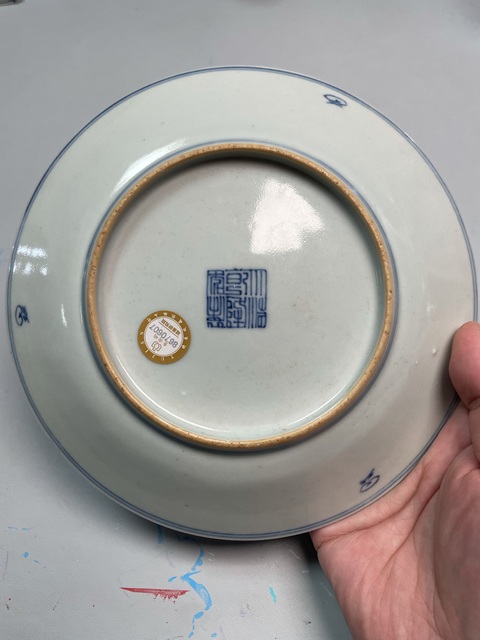 古玩陶瓷乾隆細路淡描青花盤真品鑒賞圖