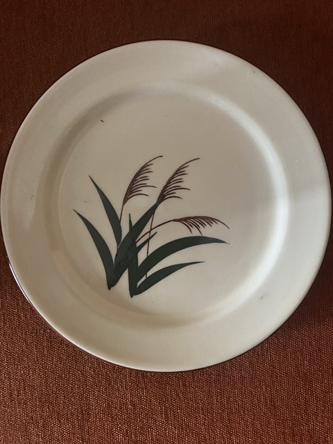 古玩陶瓷花卉紋盤真品鑒賞圖