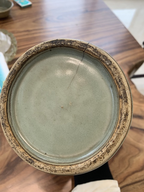 古玩陶瓷綠哥釉梅瓶真品鑒賞圖