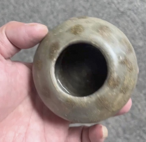 古玩陶瓷越窯青瓷點(diǎn)褐彩水盂拍賣，當(dāng)前價(jià)格3866元