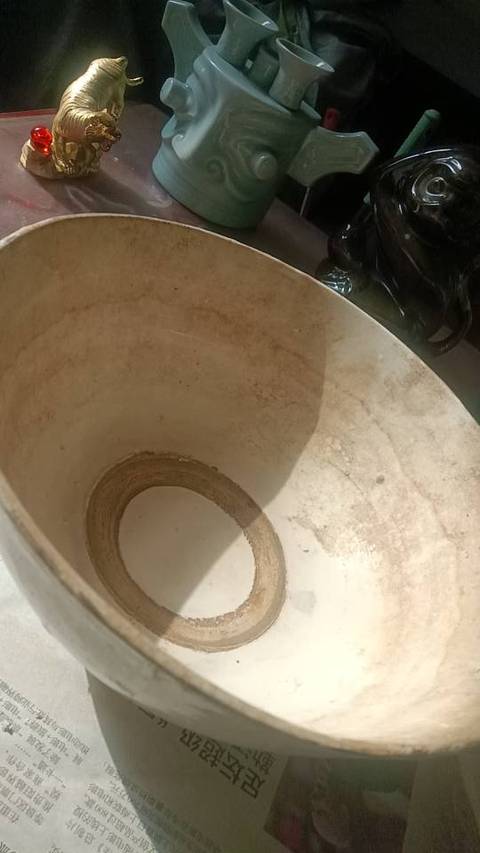 古玩陶瓷磁州窯白釉碗真品鑒賞圖