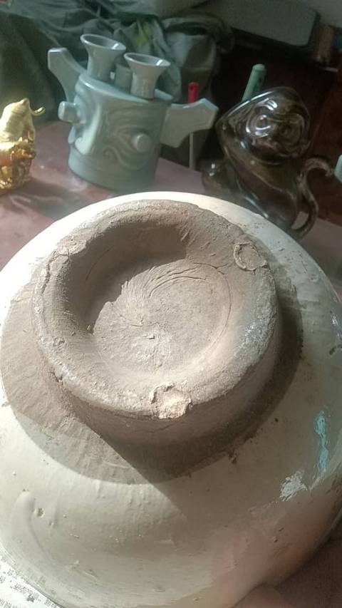 古玩陶瓷磁州窯白釉碗真品鑒賞圖