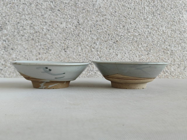 古玩陶瓷龍泉青瓷青花碗拍賣，當(dāng)前價(jià)格150元