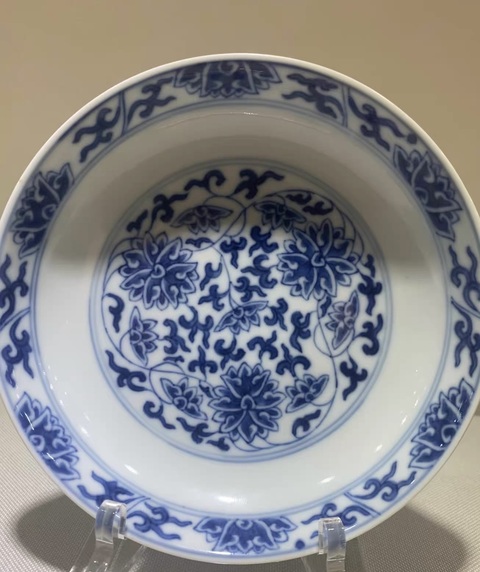 古玩陶瓷清光緒 青花纏枝蓮紋盤真品鑒賞圖