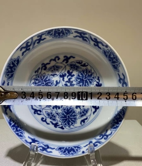 古玩陶瓷清光緒 青花纏枝蓮紋盤真品鑒賞圖