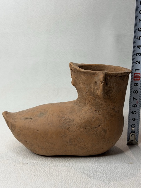 古玩陶瓷齊家文化·人面腳型罐真品鑒賞圖