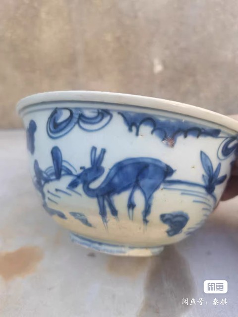 古玩陶瓷青花畫鹿紋碗真品鑒賞圖