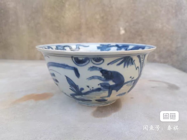 古玩陶瓷青花畫鹿紋碗真品鑒賞圖