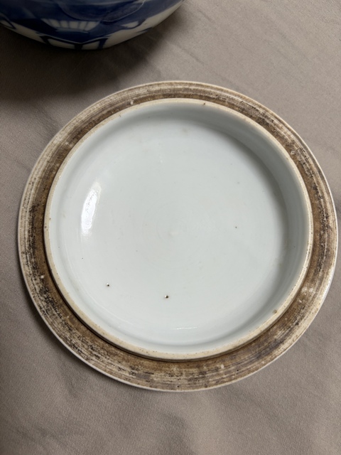 古玩陶瓷青花博古花卉紋粥罐真品鑒賞圖