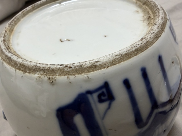 古玩陶瓷青花博古花卉紋粥罐真品鑒賞圖